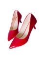Pointed shoes